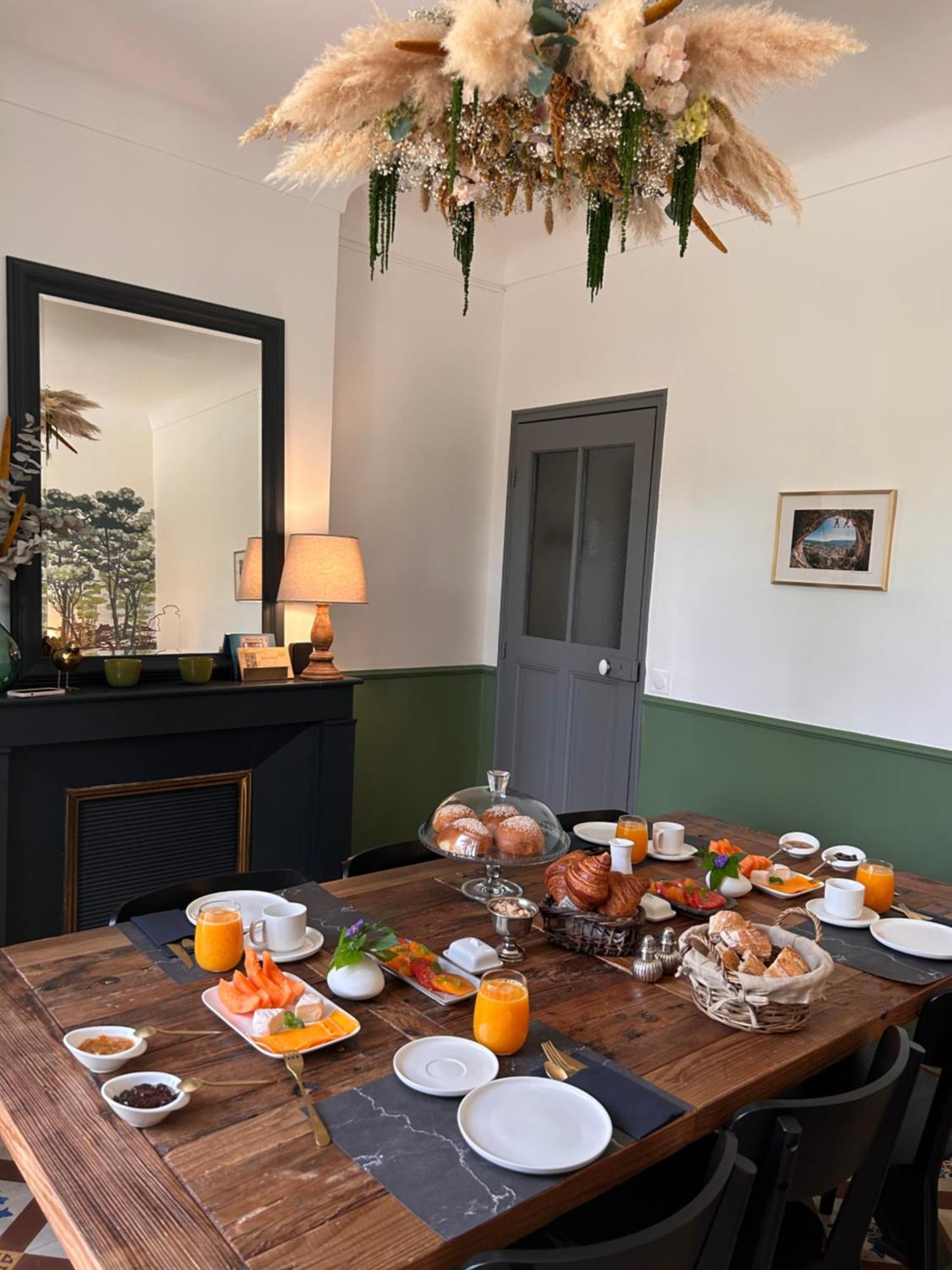 Les Tilleuls Cavaillon Exterior foto